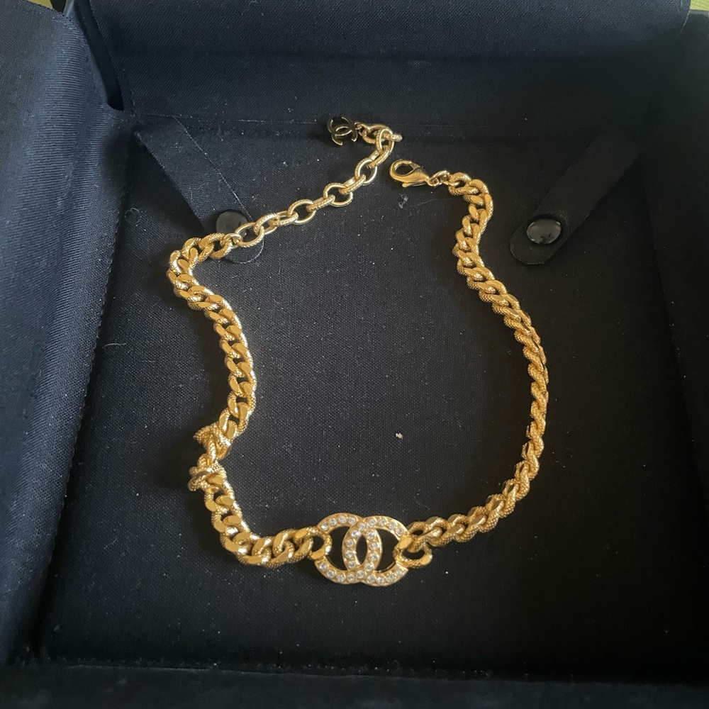 CHANEL Gold CC Chain Choker Necklace OS Crystal Logo Made in France - Picture 4 of 10